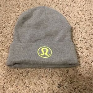 LULULEMON WOMENS NWOT OS GREY BEANIE HAT